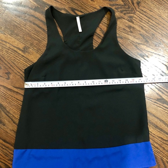 D’Closet Color-block Racerback Tank - Picture 4 of 8